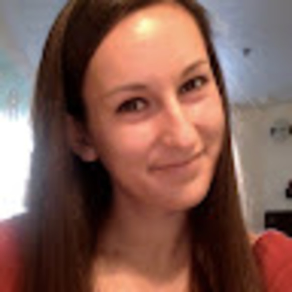 Meet your Posher, Hayley - Picture 1 of 1